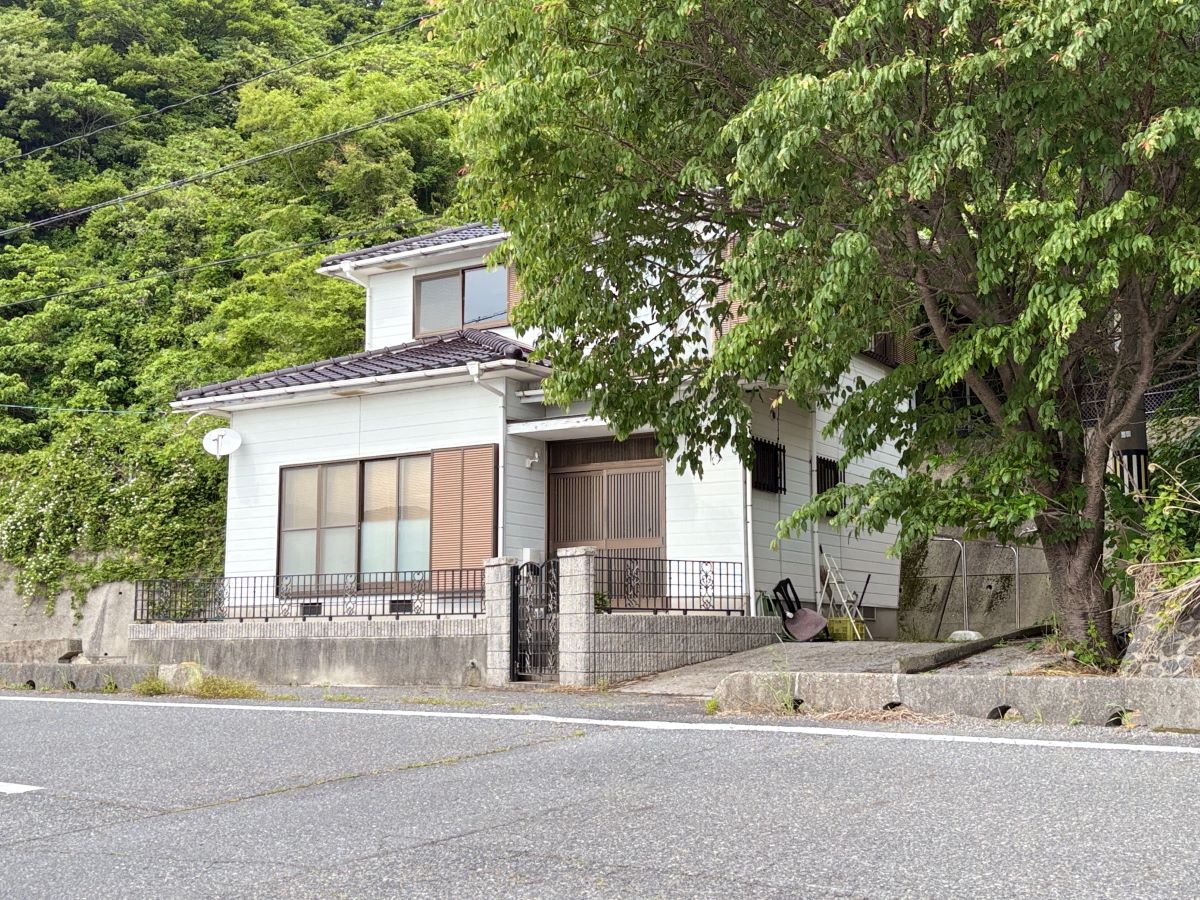 目の前が海の一軒家